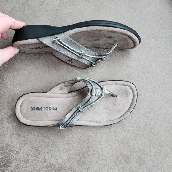 Minnetonka Silverbay Sandal. - Picture 2 of 7